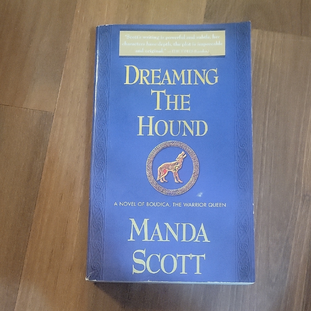 Dreaming The Hound - Manda SCOTT